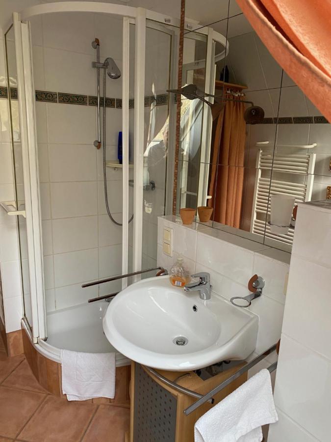Gaestehaus Villa Kreativ Susanne Lay Bad Munder am Deister Ngoại thất bức ảnh