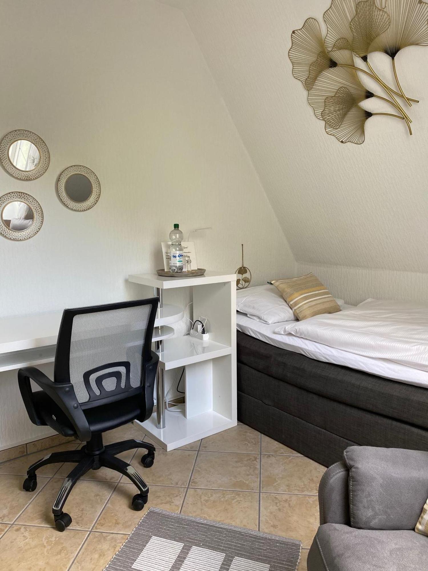Gaestehaus Villa Kreativ Susanne Lay Bad Munder am Deister Ngoại thất bức ảnh